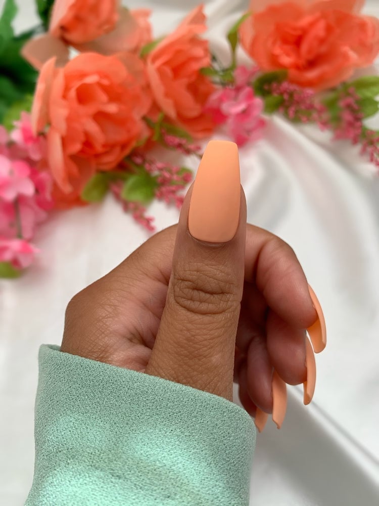Solid Vibrant Peach Matte Coffin Nails Solid Vibrant Peach Matte Coffin Nails — Peach Coffin Nails 2027