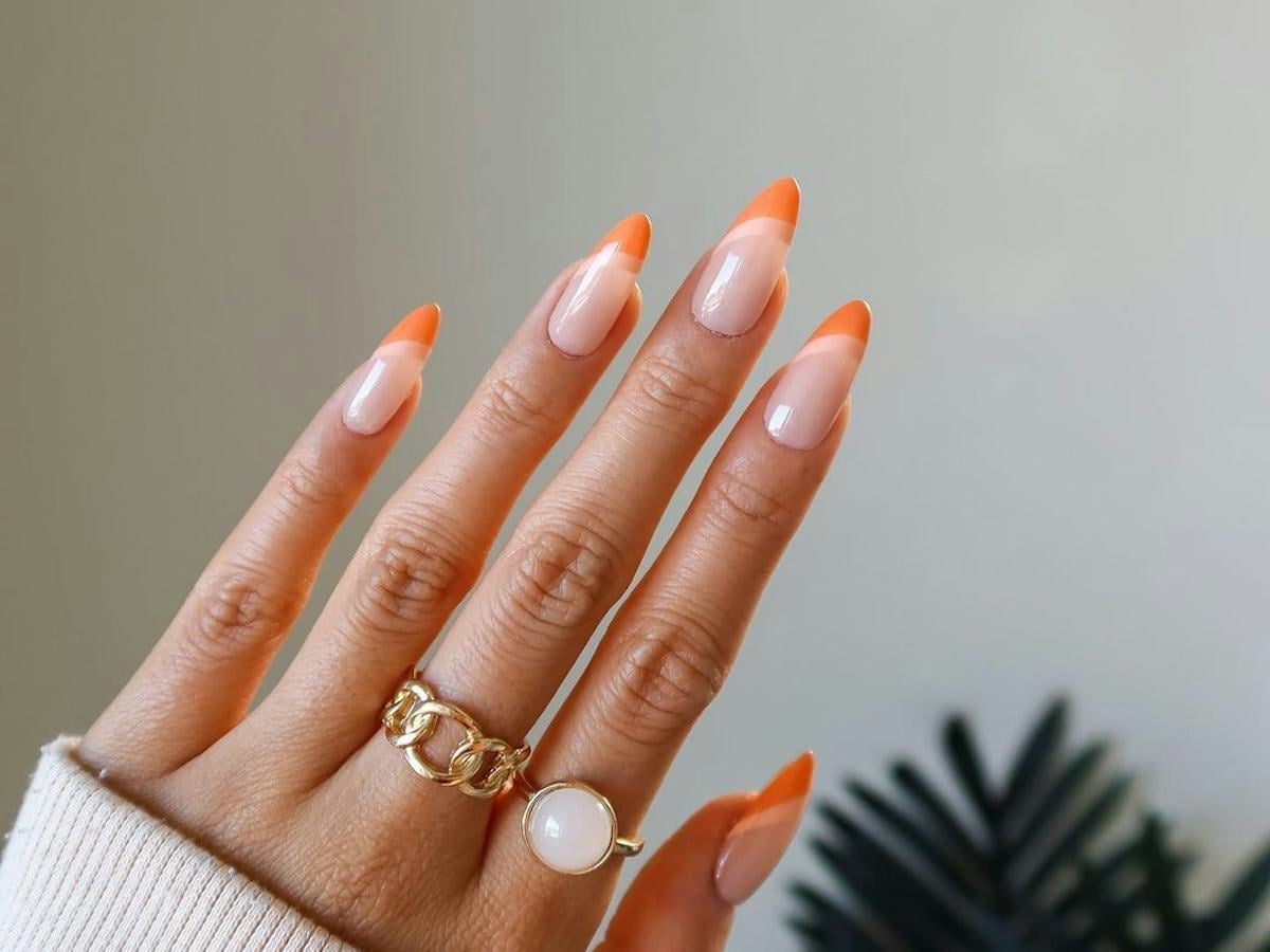 Peach French Tips With Stripes Oval Nails Peach French Tips With Stripes Oval Nails — Peach French Tip Nails 2027