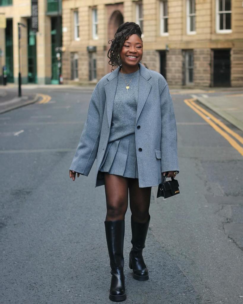 Gray Plaid Pleated Mini Skirt With Oversized Coat Gray Plaid Pleated Mini Skirt With Oversized Coat — Plaid Pleated Skirt Outfits 2027