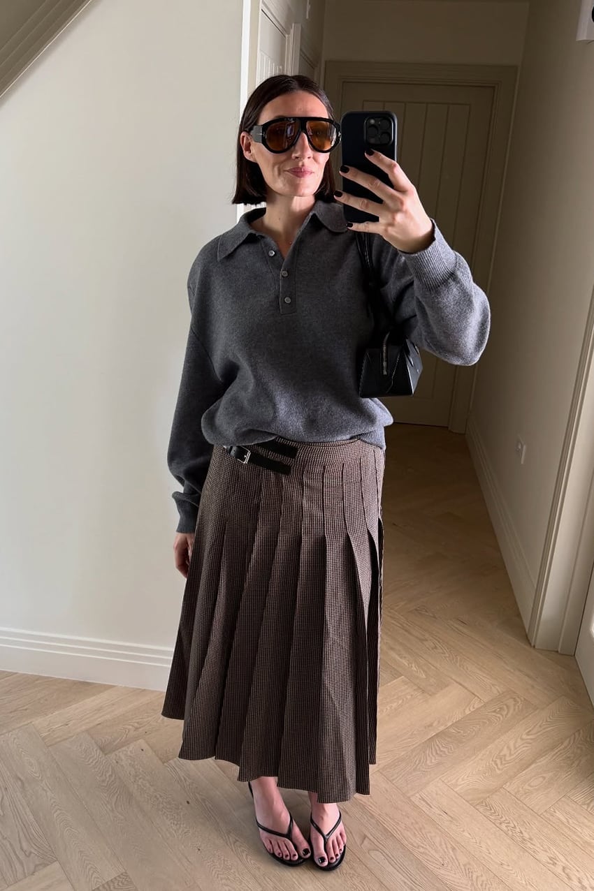 Brown Plaid Pleated Midi Skirt With Knit Polo Shirt Brown Plaid Pleated Midi Skirt With Knit Polo Shirt — Plaid Pleated Skirt Outfits 2027