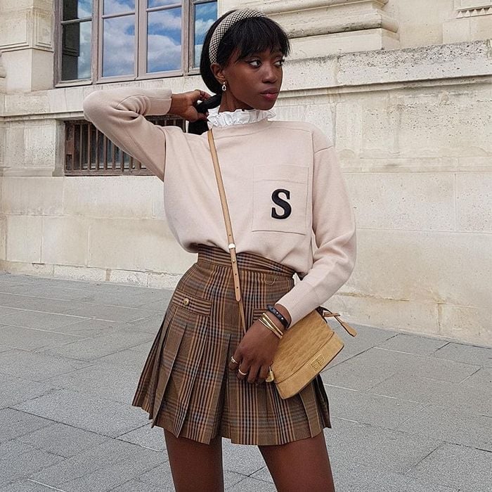 Brown Tan Plaid Pleated Mini Skirt With Ruffled Collar Sweater Brown Tan Plaid Pleated Mini Skirt With Ruffled Collar Sweater — Plaid Pleated Skirt Outfits 2027