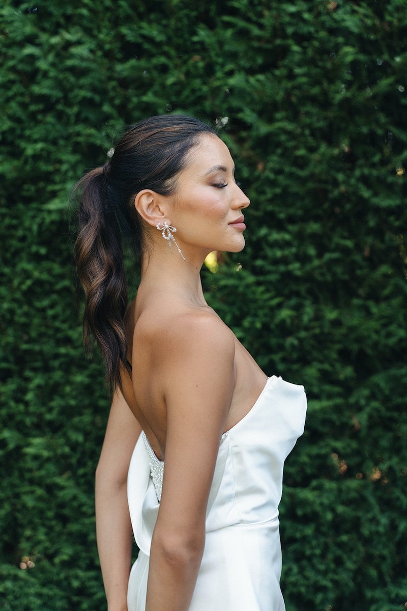 Sleek Mid-Length Side Ponytail — Ponytail Bridal Shower Hairstyles 2027