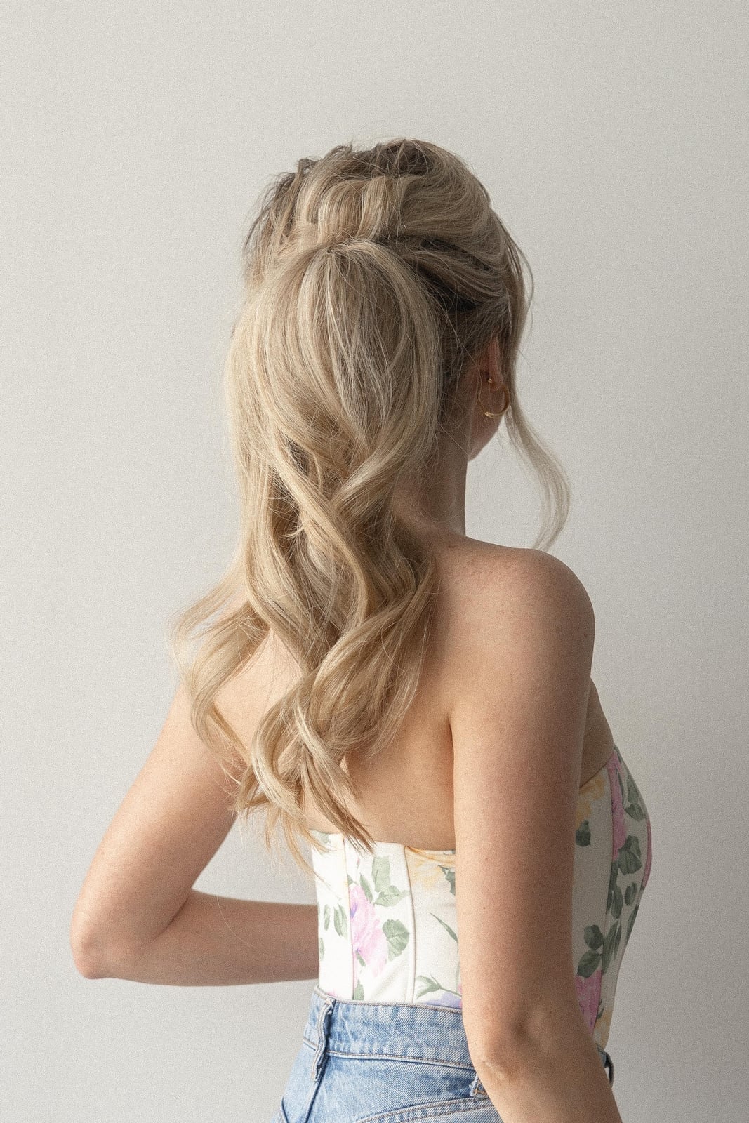 Voluminous High Ponytail With Soft Curls Voluminous High Ponytail With Soft Curls — Ponytail Hairstyles 2027 for Long Hair