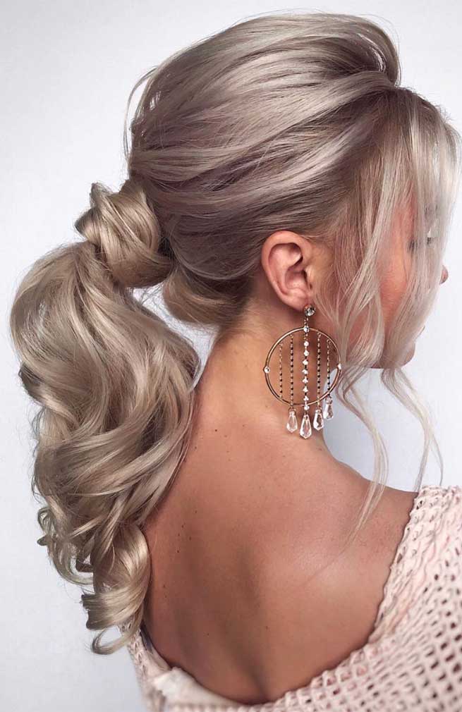 Ash Blonde Puff Ponytail Loose Waves Ash Blonde Puff Ponytail Loose Waves — Puff Ponytail 2027