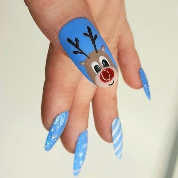 Medium Almond Nude Rose Gold Reindeer Antler Nails Medium Almond Nude Rose Gold Reindeer Antler Nails — Reindeer Nails 2026