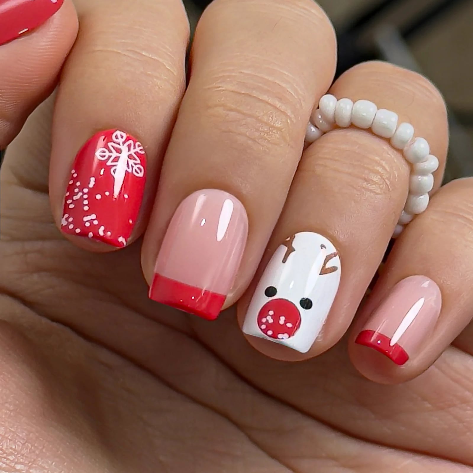 Short Squoval Reindeer Face Nails Short Squoval Reindeer Face Nails — Reindeer Nails 2026