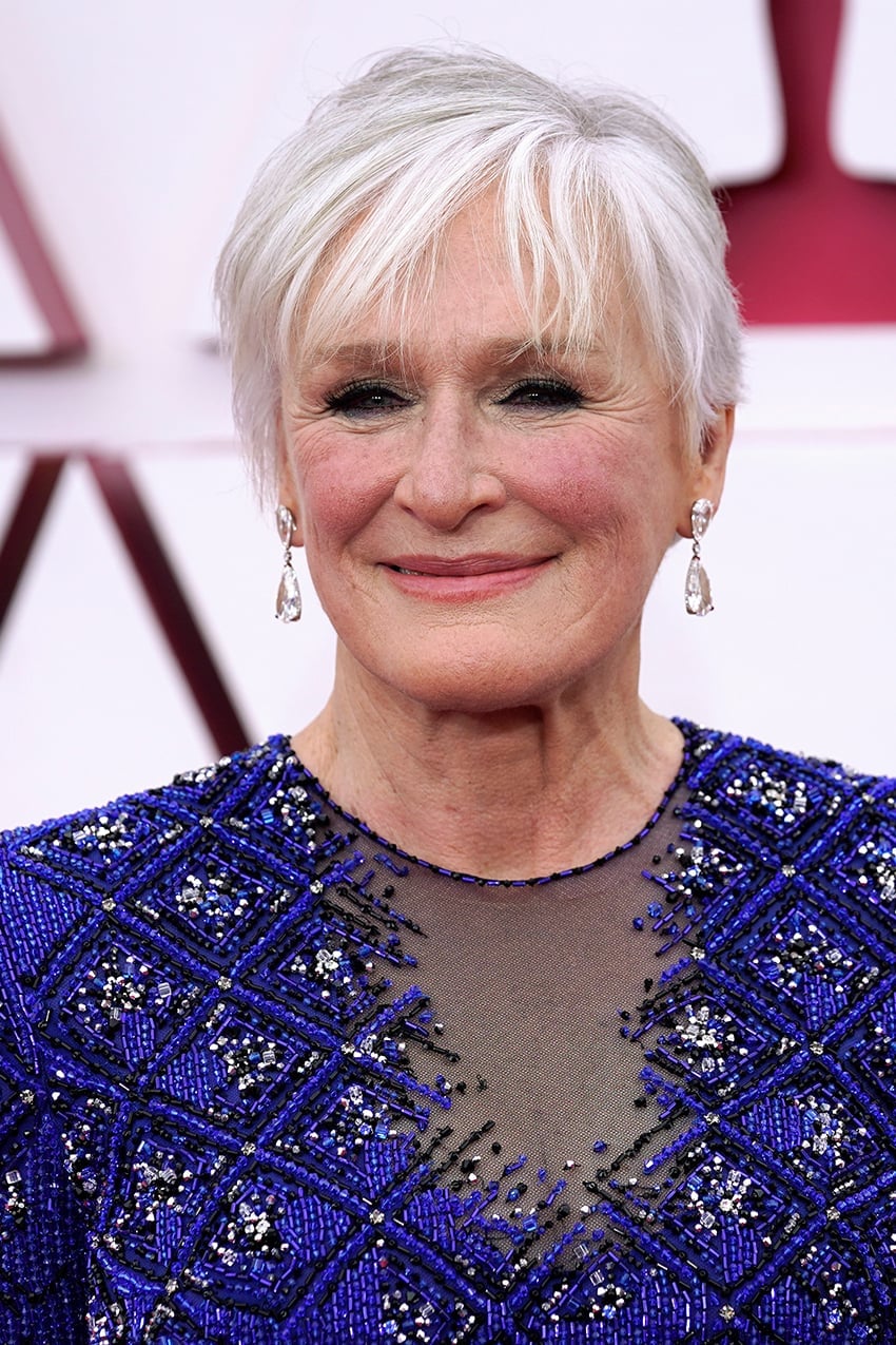 Short White Layered Hair With Soft Bangs — Senior Picture Hairstyles 2027