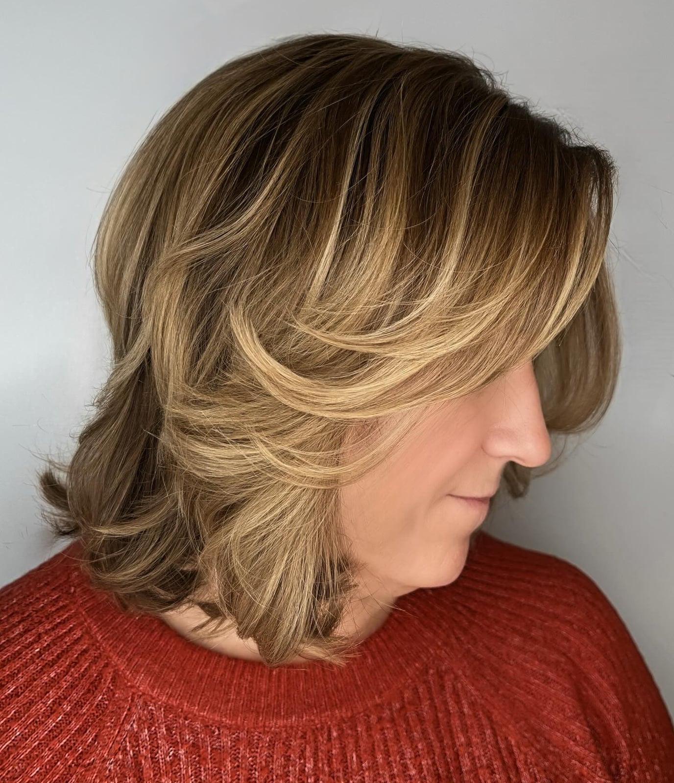 Textured Blonde Shag With Face-Framing Layers — Senior Picture Hairstyles 2027