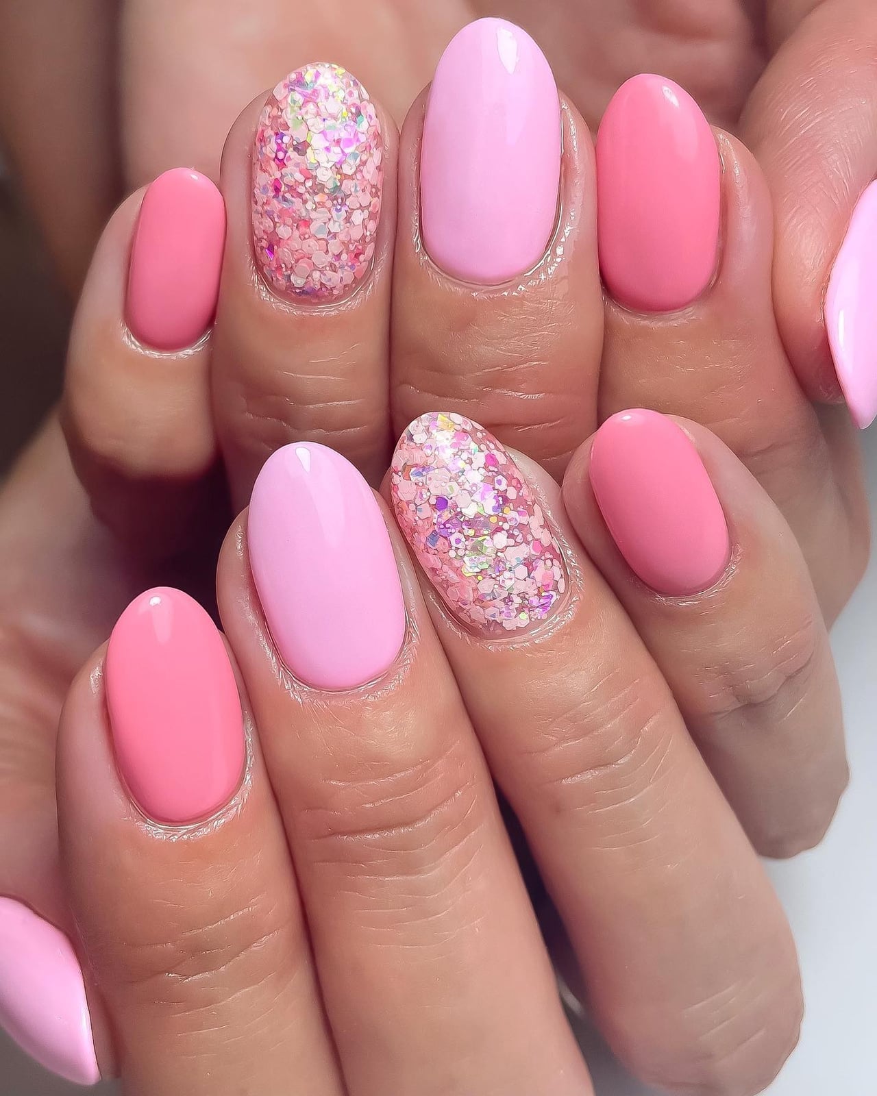 Vibrant Hot Pink Short Oval Nails Vibrant Hot Pink Short Oval Nails — Short Barbie Nails 2027