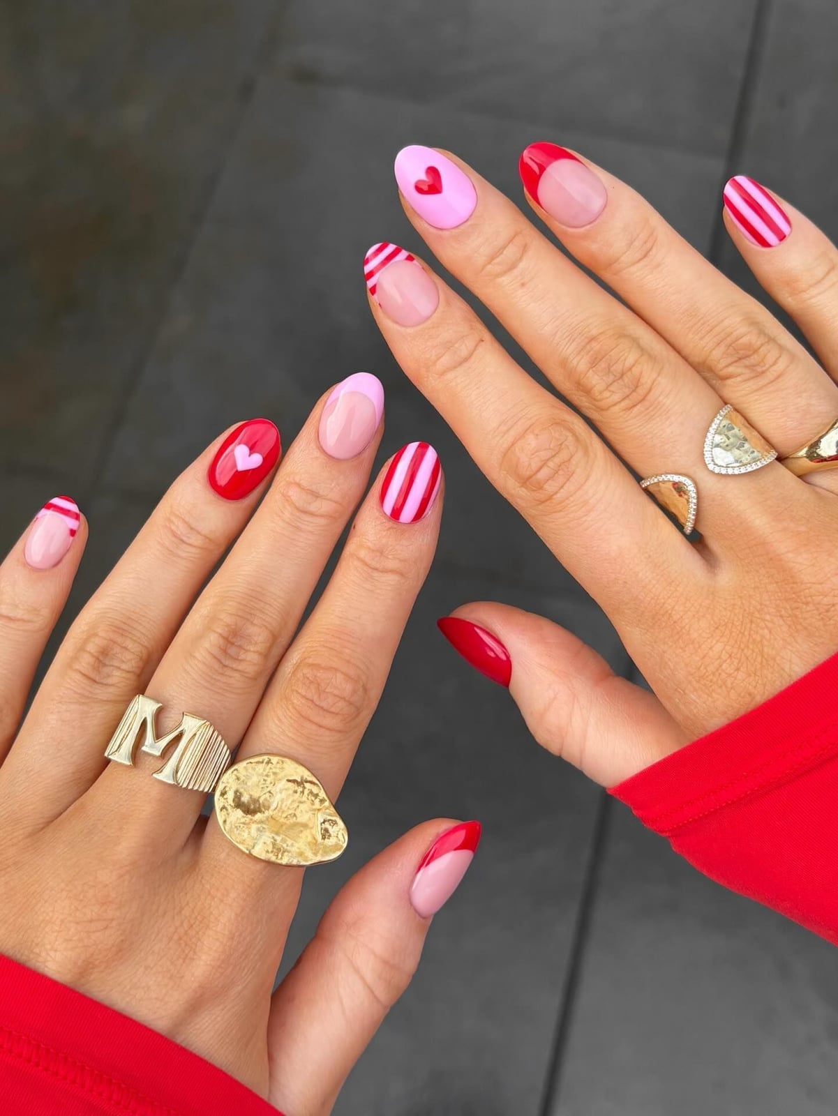 Short Oval Nails Mixed Pink Red Nude Designs Short Oval Nails Mixed Pink Red Nude Designs — Short Heart Oval Nails 2027