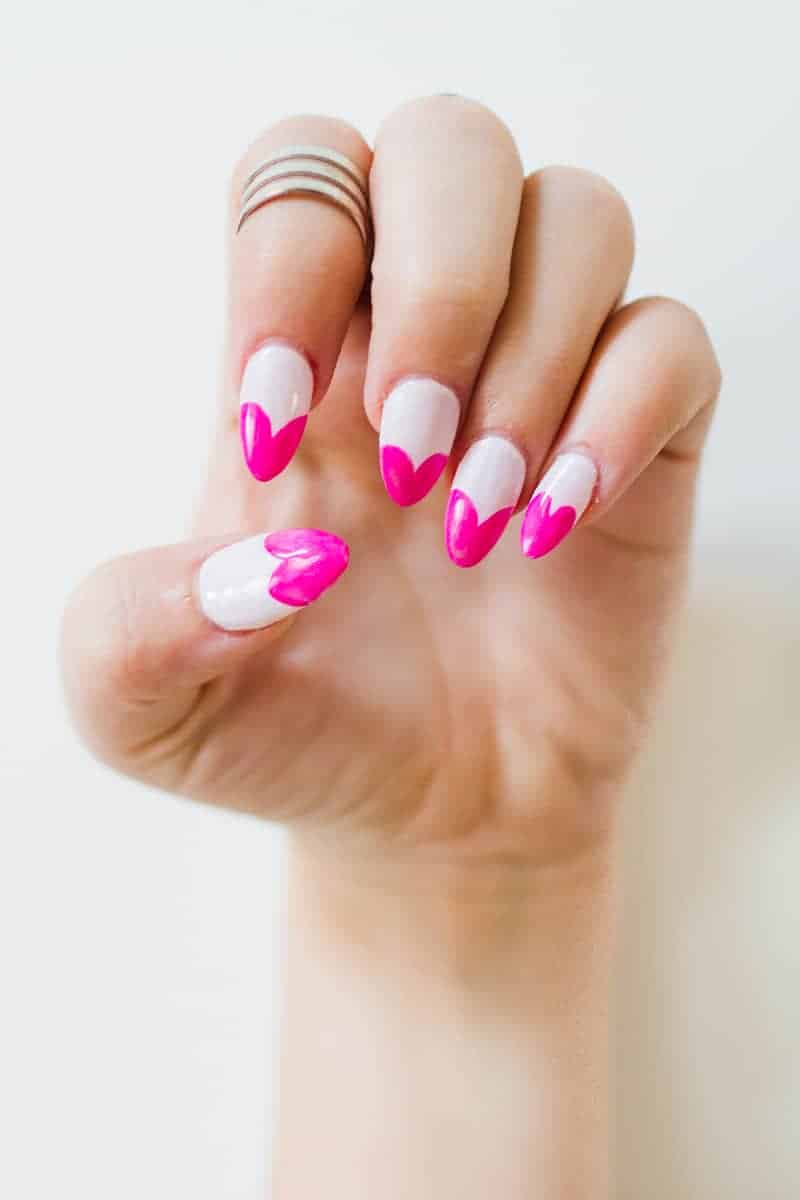 Short Oval Nails With Pink Heart Shaped Tips Short Oval Nails With Pink Heart Shaped Tips — Short Heart Oval Nails 2027