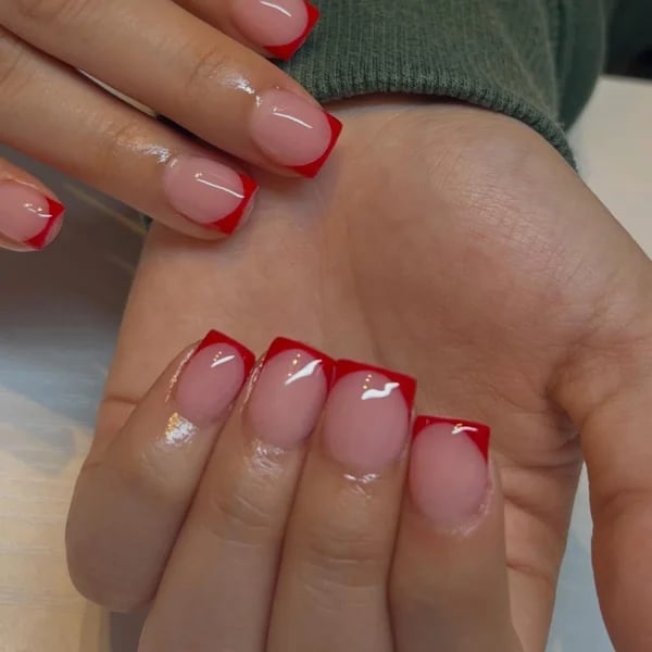 Short Soft Square Pink Base Red Tips Short Soft Square Pink Base Red Tips — Short Red French Tip Nails 2027