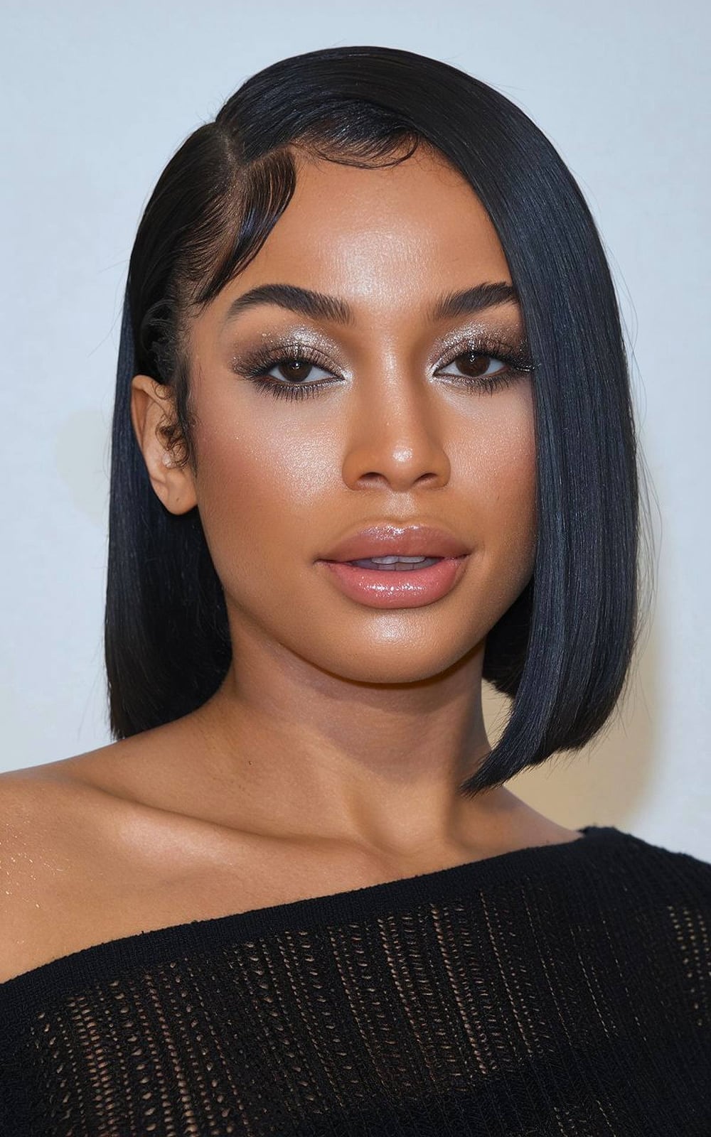 Sleek Chin Length Bob With Side Part Sleek Chin Length Bob With Side Part — Silk Press 2027