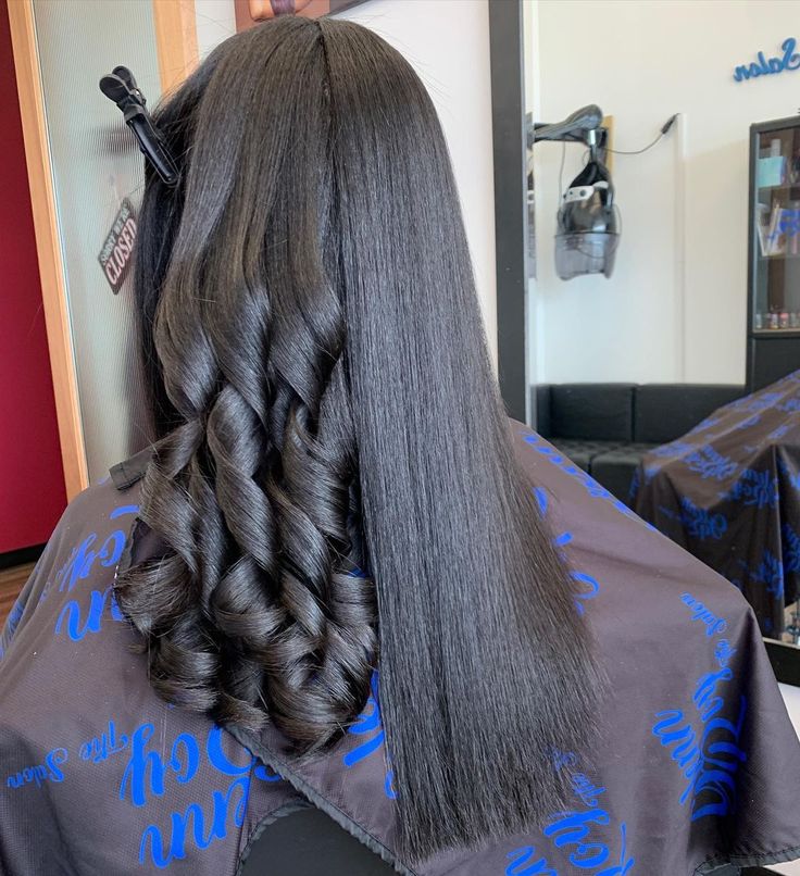 Mid-Back Blunt Cut With Curled Ends Mid-Back Blunt Cut With Curled Ends — Silk Press 2027