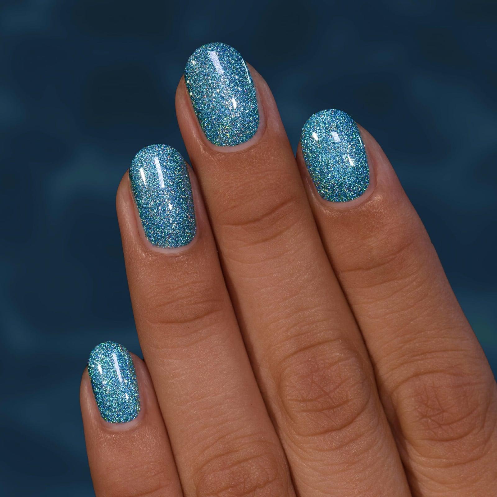 Bright Blue Holographic Glitter Short Oval Nails Bright Blue Holographic Glitter Short Oval Nails — Sky Blue Nails 2027