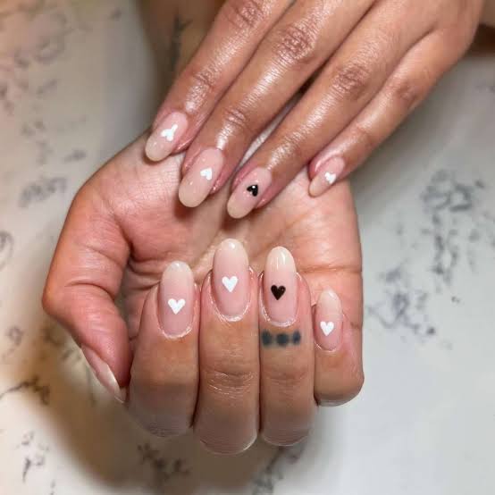 Short Almond Nude With White And Black Hearts Short Almond Nude With White And Black Hearts — Small Heart Nails 2027