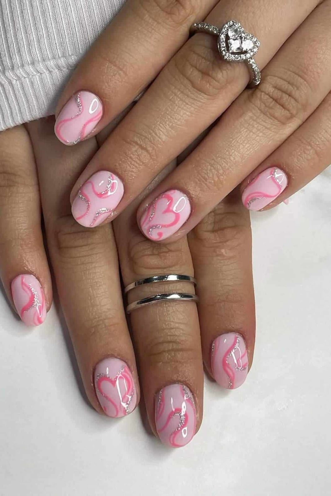 Short Oval Pale Pink Swirled Hearts With Glitter, Glossy Short Oval Pale Pink Swirled Hearts With Glitter, Glossy — Small Heart Nails 2027