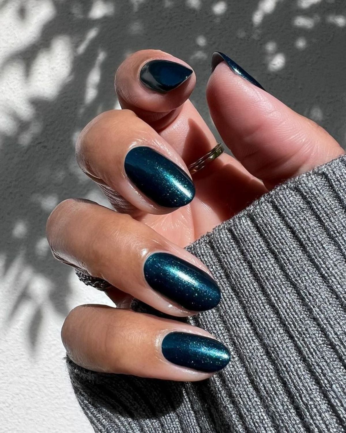 Medium Oval Deep Metallic Teal Nails Medium Oval Deep Metallic Teal Nails — Sparkly New Years Nails 2027