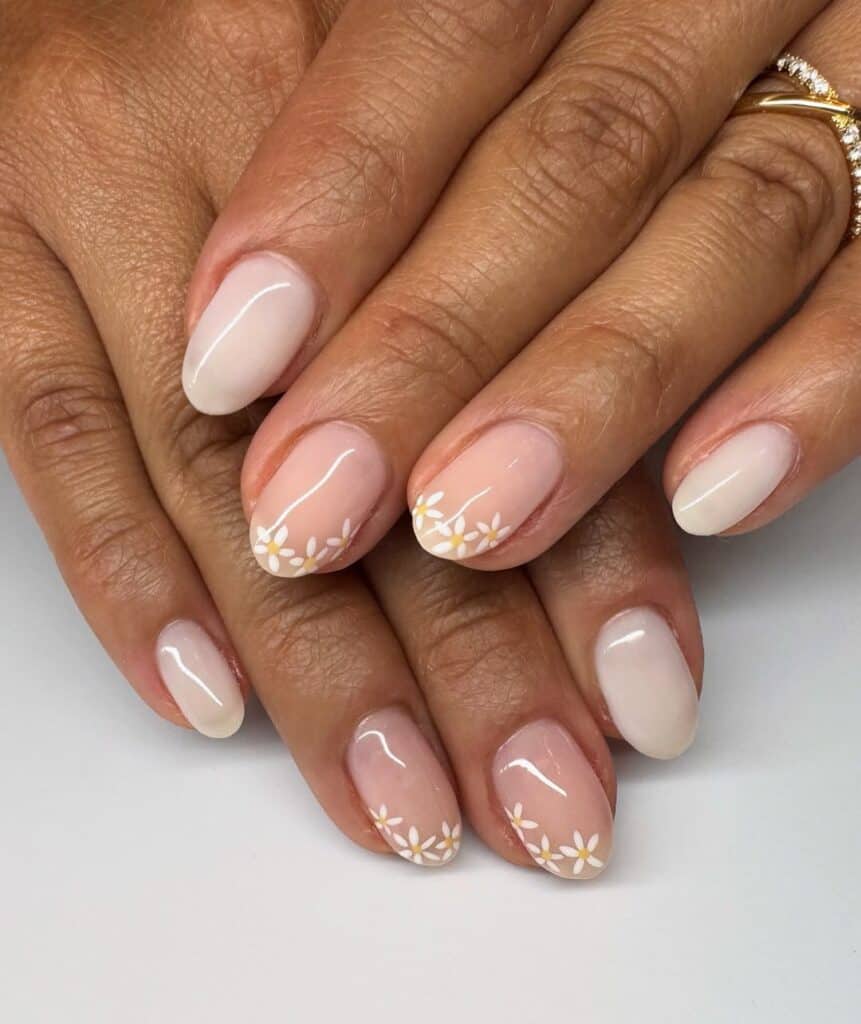 Daisy Art Short Oval Nails Daisy Art Short Oval Nails — Spring Wedding Nails 2027
