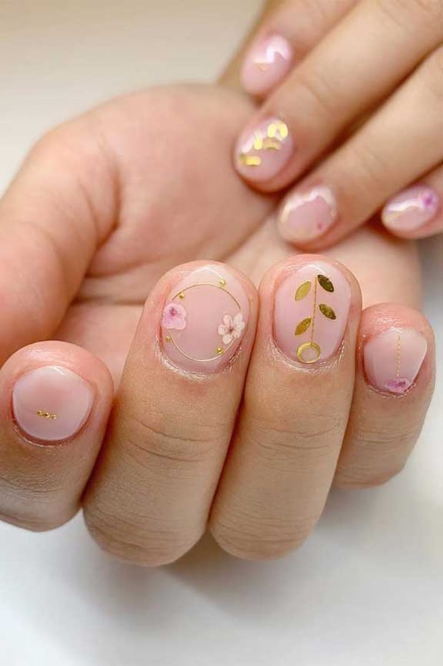 Gold Foil Floral Short Square Nails Gold Foil Floral Short Square Nails — Spring Wedding Nails 2027