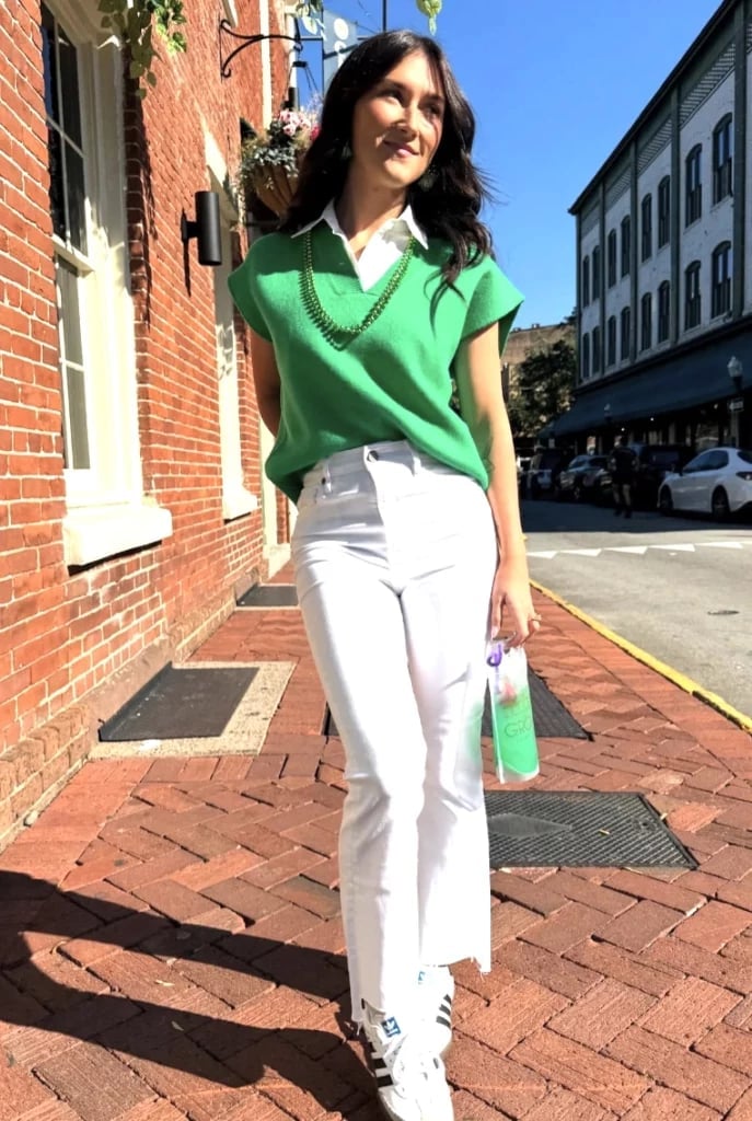 Green sweater vest with white shirt and jeans Green sweater vest with white shirt and jeans — St Patricks Day Outfits 2027
