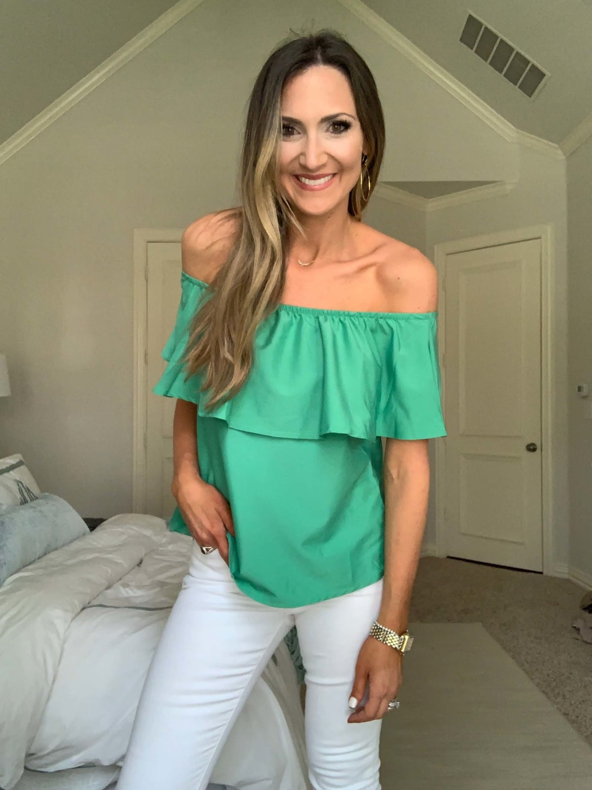 Bright green ruffled off-shoulder top with white jeans Bright green ruffled off-shoulder top with white jeans — St Patricks Day Outfits 2027