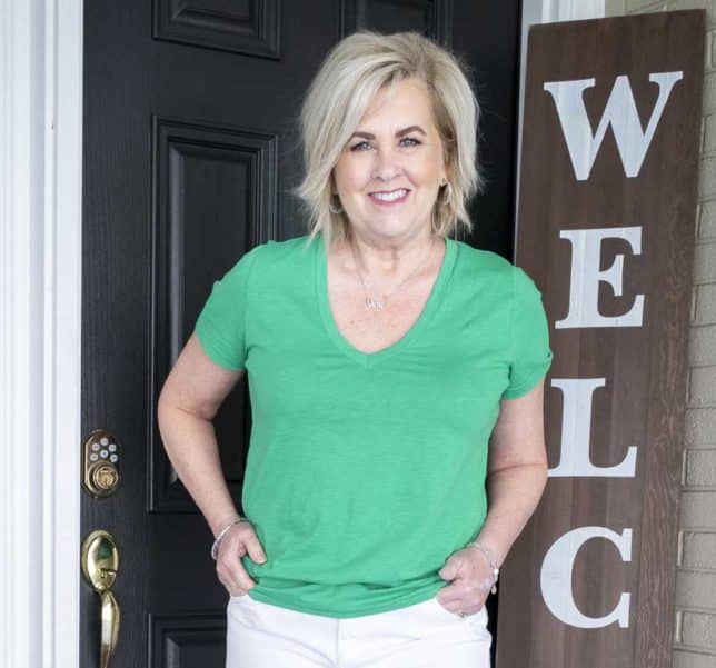 Bright green v-neck t-shirt with white pants Bright green v-neck t-shirt with white pants — St Patricks Day Outfits 2027