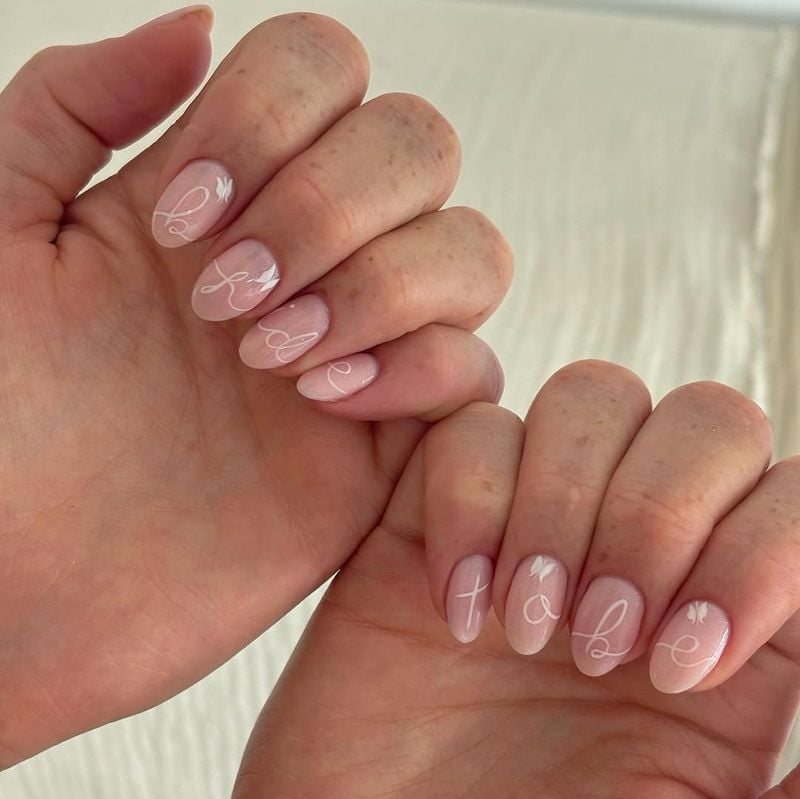 Medium Oval Script Lettering Butterfly Nails Medium Oval Script Lettering Butterfly Nails — Summer Wedding Nails 2027