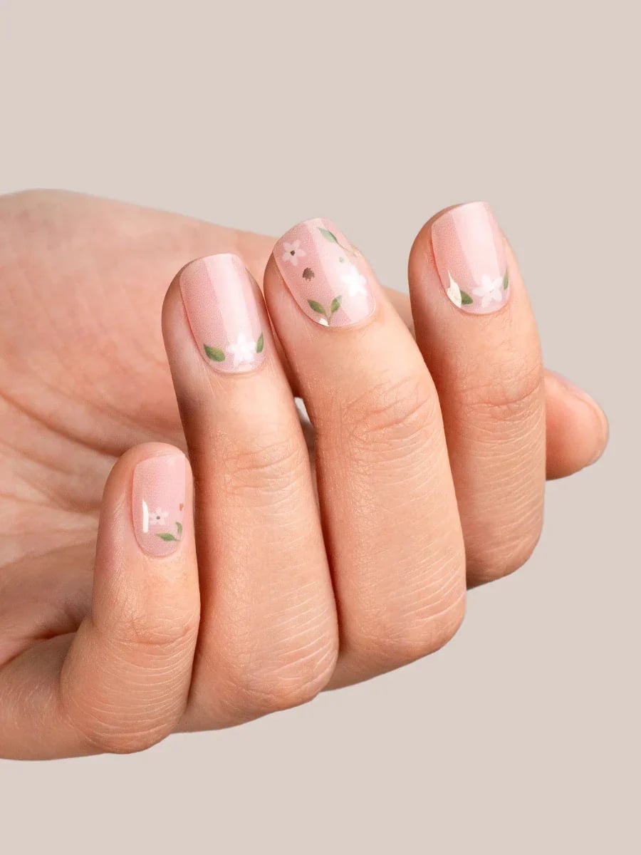 Short Square Floral Tip Wedding Nails, Glossy Short Square Floral Tip Wedding Nails, Glossy — Summer Wedding Nails 2027