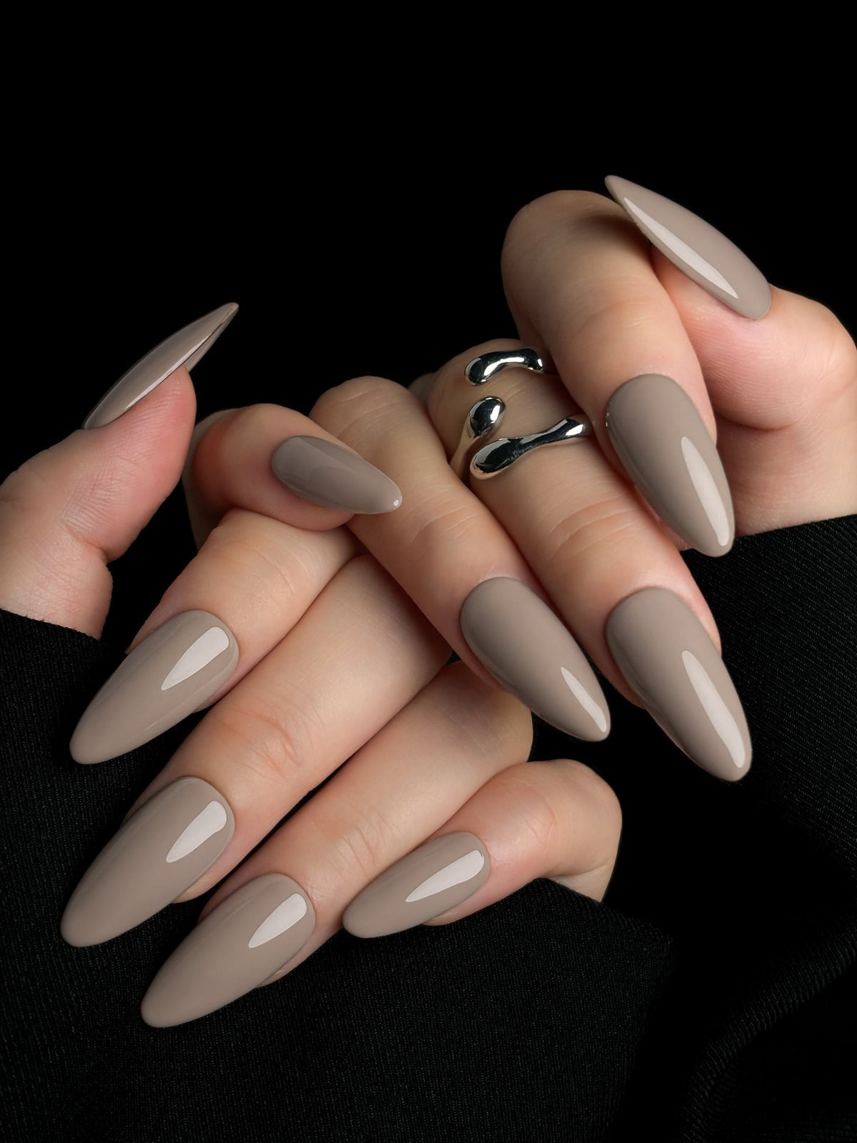 Medium Stiletto Nails in Solid Taupe Glossy Finish Medium Stiletto Nails in Solid Taupe Glossy Finish — Taupe Nails 2027