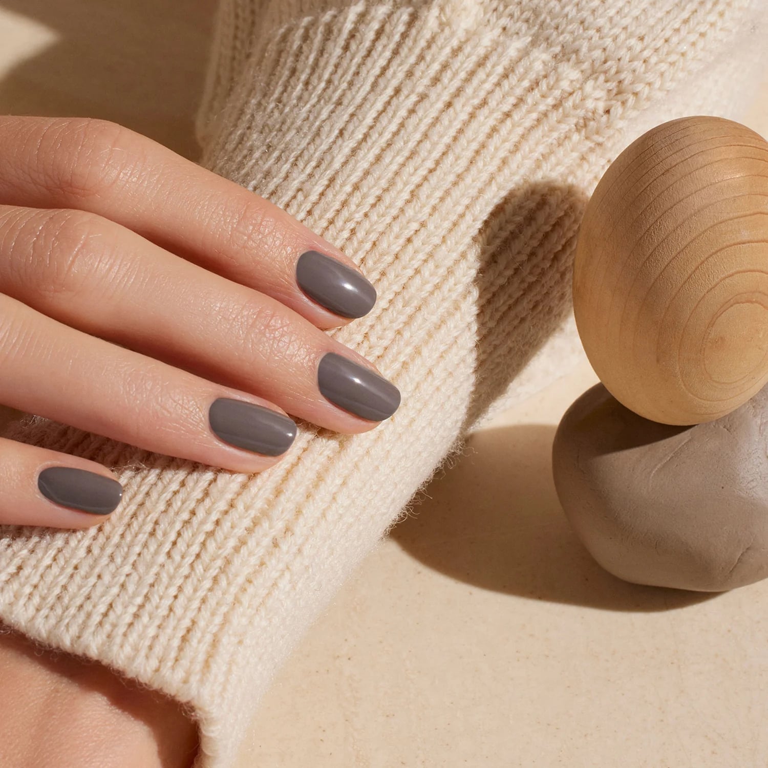 Medium Oval Muted Taupe with Gray Undertone Medium Oval Muted Taupe with Gray Undertone — Taupe Nails 2027