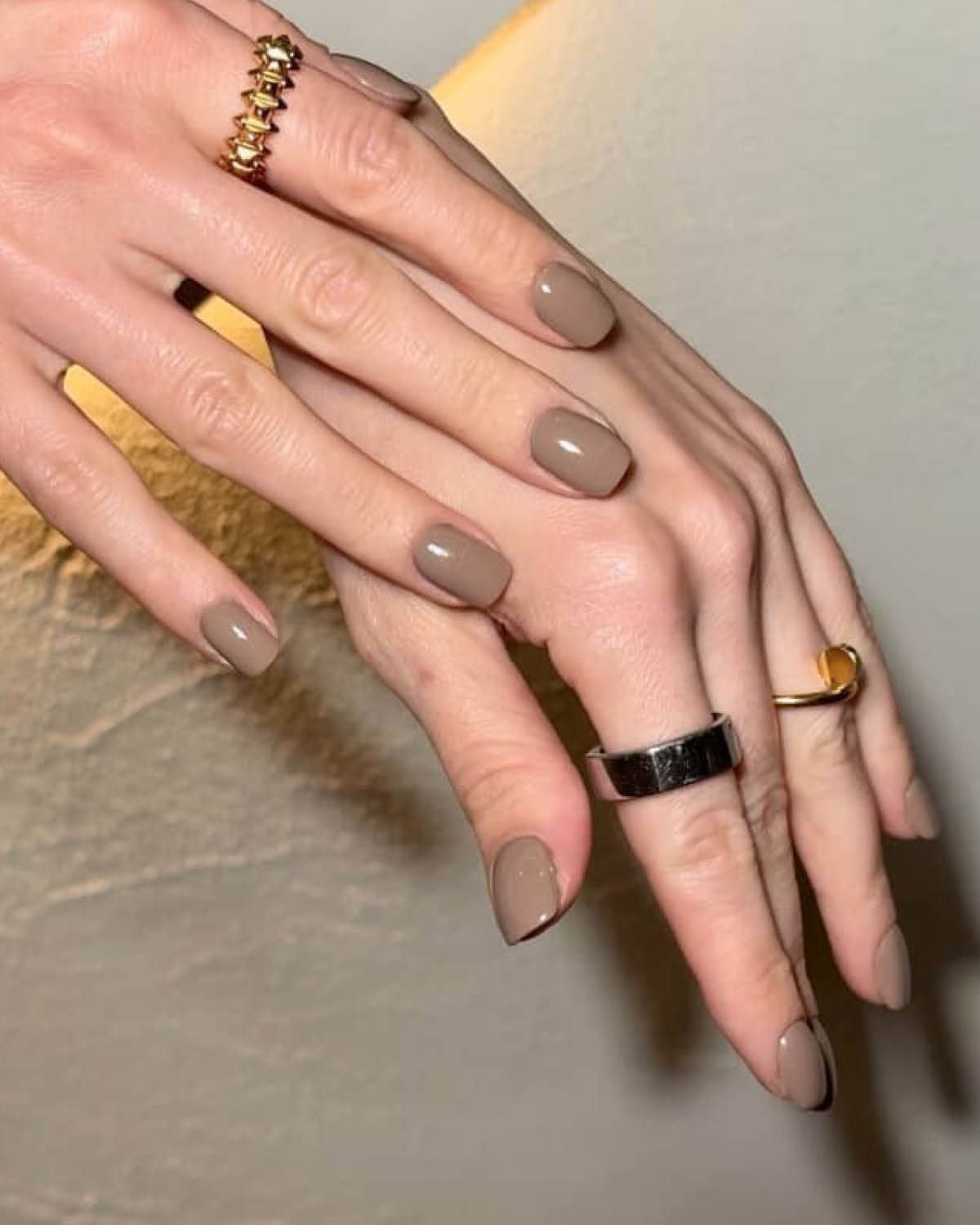 Short Square Solid Glossy Taupe Nails Short Square Solid Glossy Taupe Nails — Taupe Nails 2027