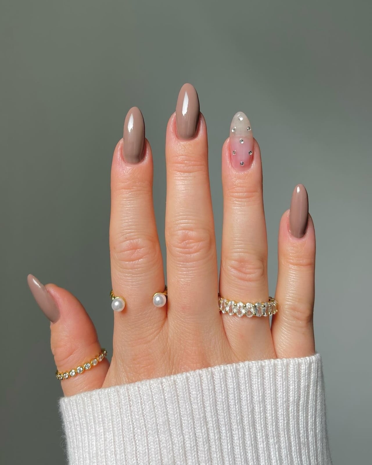 Medium Almond Taupe Pink Undertone with Rhinestone Gradient Medium Almond Taupe Pink Undertone with Rhinestone Gradient — Taupe Nails 2027