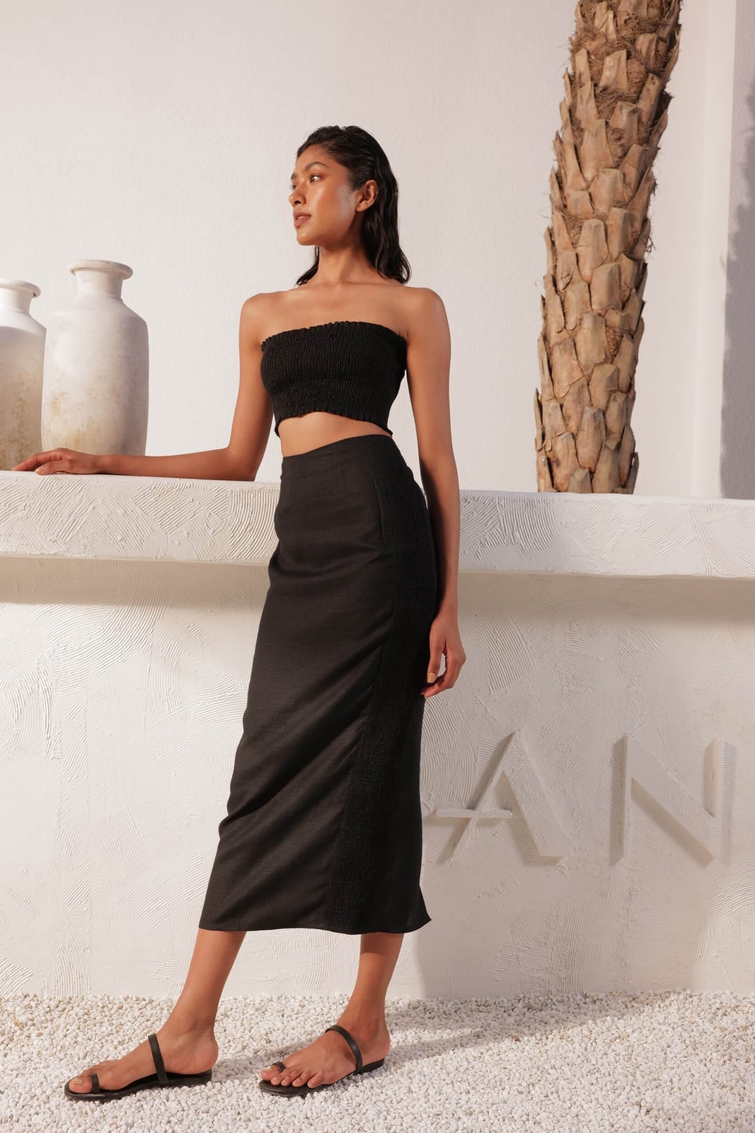 Smocked Tube Top With Linen Maxi Skirt, Black Thong Sandals Smocked Tube Top With Linen Maxi Skirt, Black Thong Sandals — Tube Crop Top Outfits 2027