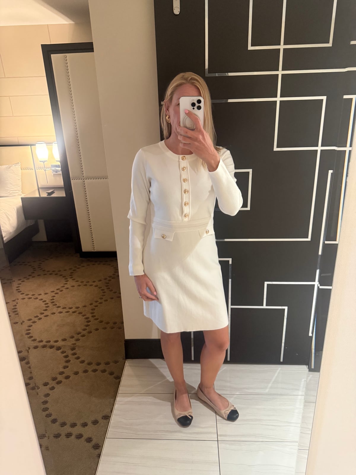 Long Sleeve Dress and Two Tone Flats for Daily Wear, Close-Up Take Two Tone Flats Outfits 2027