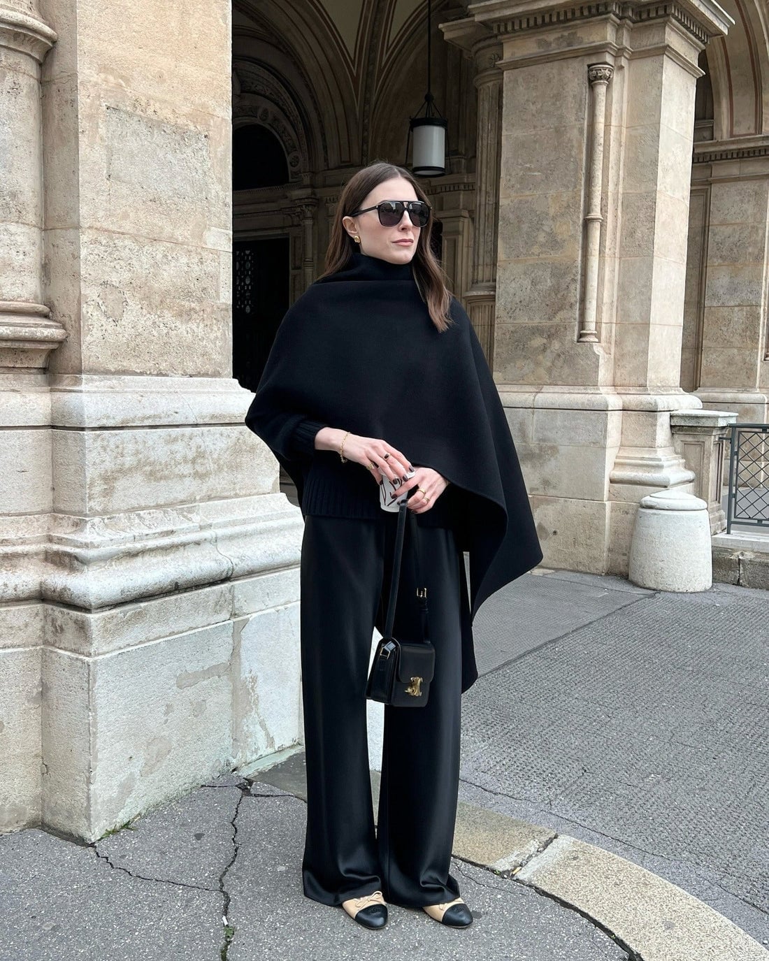 Poncho Layering With Wide Leg Trousers and Two Tone, Close-Up Take Poncho Layering With Wide Leg Trousers and Two Tone, Close-Up Take — Two Tone Flats Outfits 2027