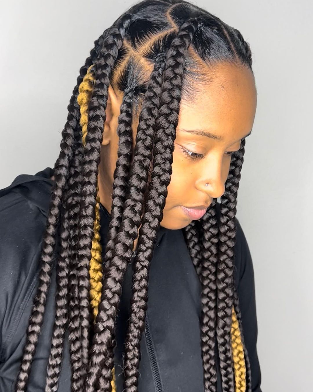 Mid-Back Box Braids Dark Brown Blonde Yellow, Everyday Version Mid-Back Box Braids Dark Brown Blonde Yellow, Everyday Version — Two Tone Knotless Braids 2027