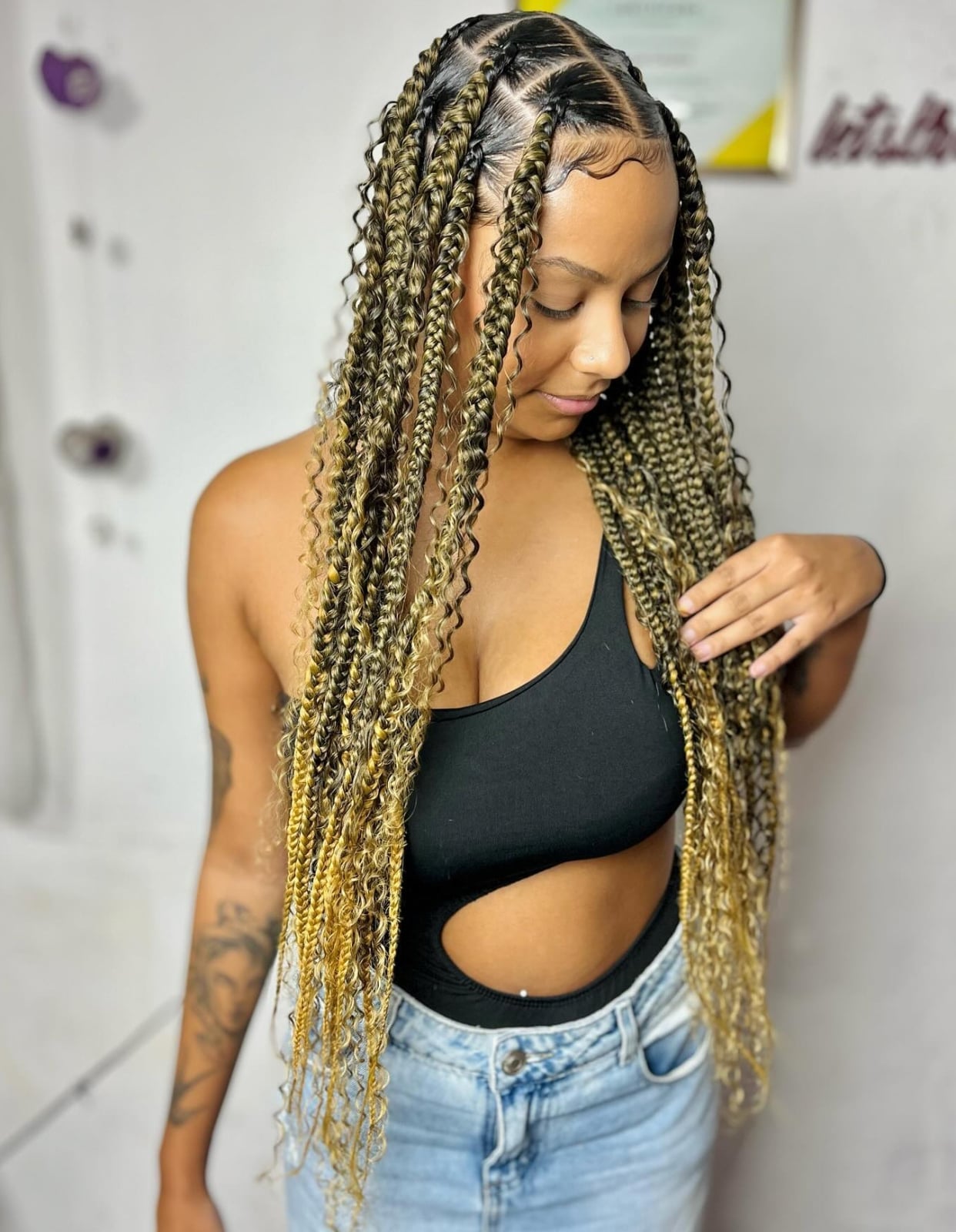 Mid-Back Thick Box Braids Dark Brown Blonde Yellow Highlights Mid-Back Thick Box Braids Dark Brown Blonde Yellow Highlights — Two Tone Knotless Braids 2027