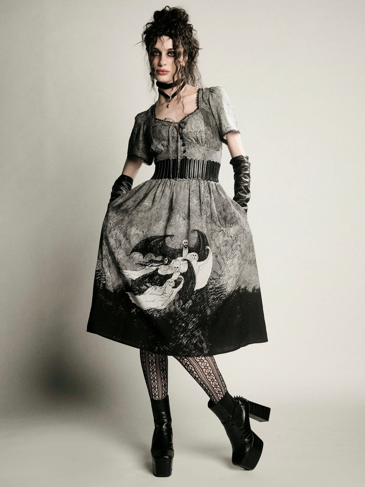 Gray Graphic Print Dress with Corset Belt Gray Graphic Print Dress with Corset Belt — Vampire Aesthetic Outfits 2027