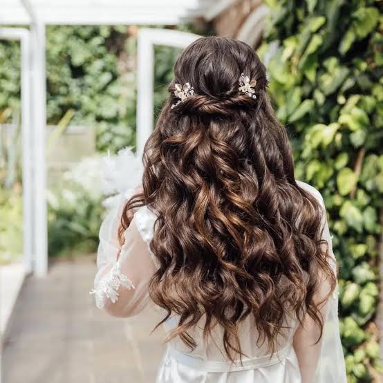 Mid-Back Dark Brown Half-Up Half-Down Waves with Pins Mid-Back Dark Brown Half-Up Half-Down Waves with Pins — Wedding Hairstyles 2027 with Curls