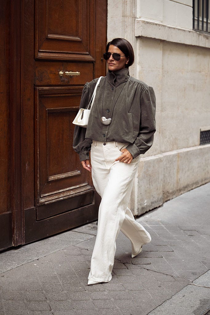Creamy White Bootcut Jeans With Olive Green Jacket Creamy White Bootcut Jeans With Olive Green Jacket — White Bootcut Jeans Outfits 2027