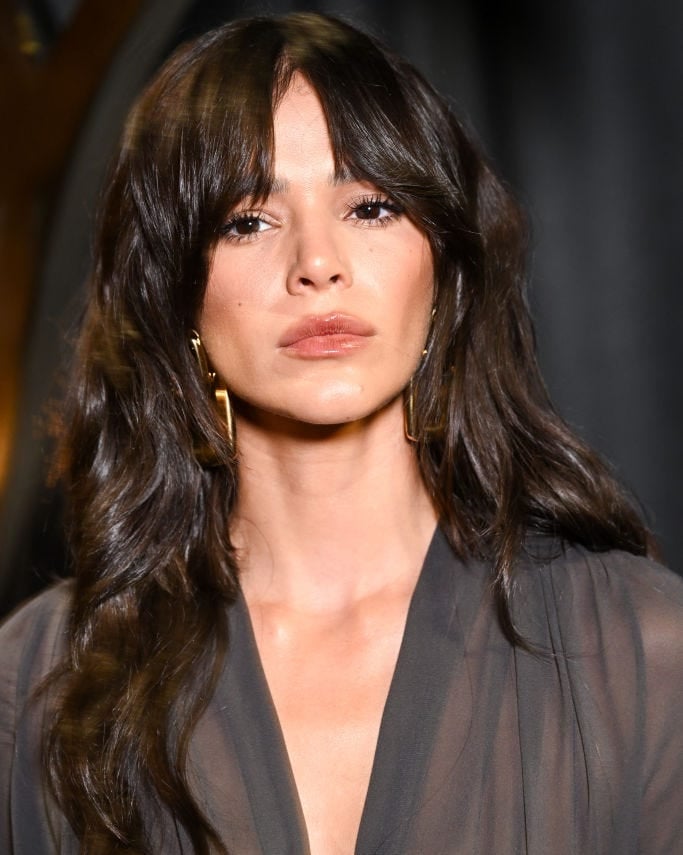 Shoulder Length Shag With Curtain Bangs Shoulder Length Shag With Curtain Bangs — Winter Hair Gloss 2027