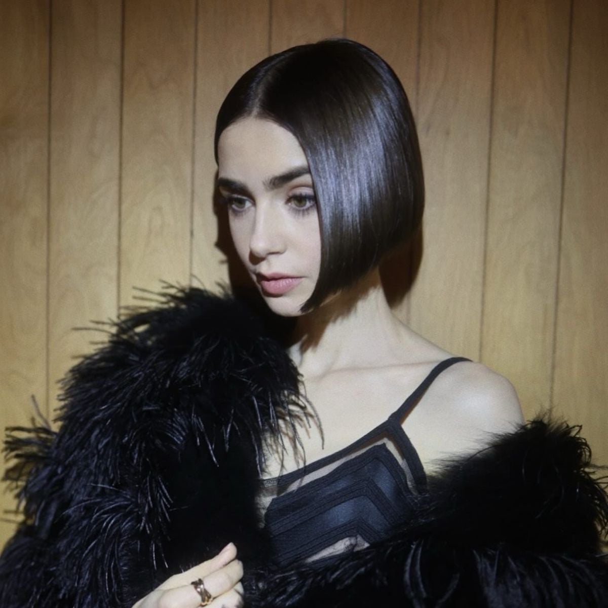 Sleek Chin Length Blunt Bob Sleek Chin Length Blunt Bob — Winter Hair Gloss 2027