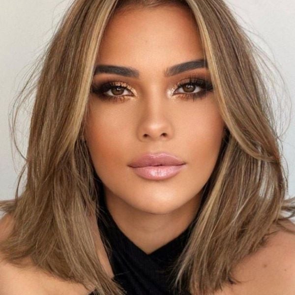 Medium Brown Collarbone Lob With Face-Framing Layers — Winter Haircuts 2027 for Oval Faces