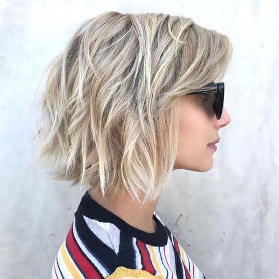 Ash Blonde Ear Length Bob With Textured Waves — Winter Haircuts 2027 for Oval Faces