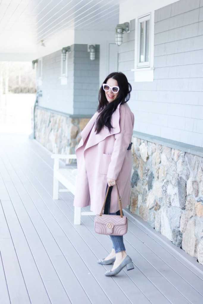 Pale pink waterfall coat with slim fit jeans Pale pink waterfall coat with slim fit jeans — Winter to Spring Transition Outfits 2027