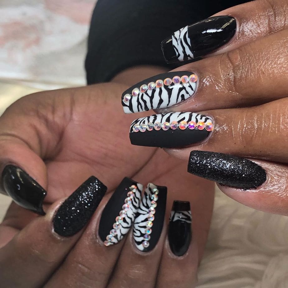 Matte Black Glitter Zebra Coffin Nails Matte Black Glitter Zebra Coffin Nails — Zebra Nails 2027