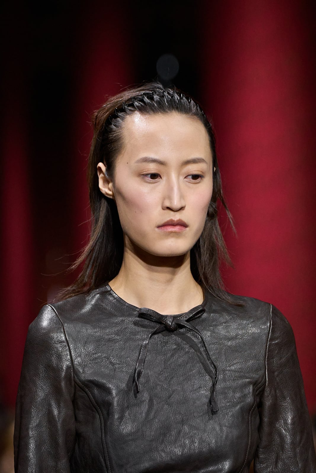 Fine Straight Hair Pulled Back With Black Headband — Zigzag Headband Hairstyles 2027