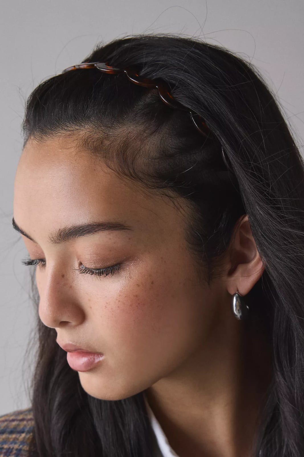 Fine Dark Brown Hair Air-Dried With Headband, Collarbone — Zigzag Headband Hairstyles 2027